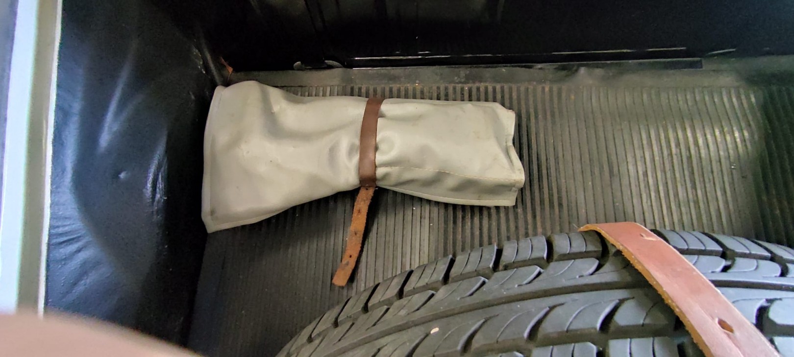 e2607cb5-9c2c-4d30-93f2-0a855795ea80